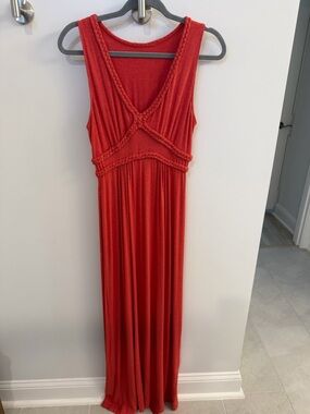 Max Studio maxi dress . Size Small. Not red/ not orange .